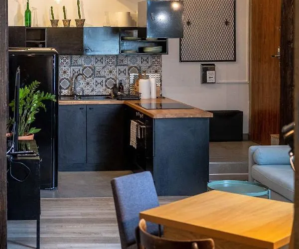 Orzeszkowej Premium شقة *